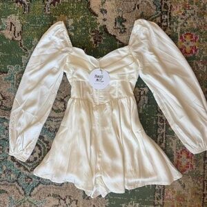 Brand New Women's Coquette Whimsy Princess Polly Long Sleeve Cream Romper
